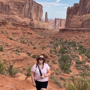 Meet your Posher, Danielle